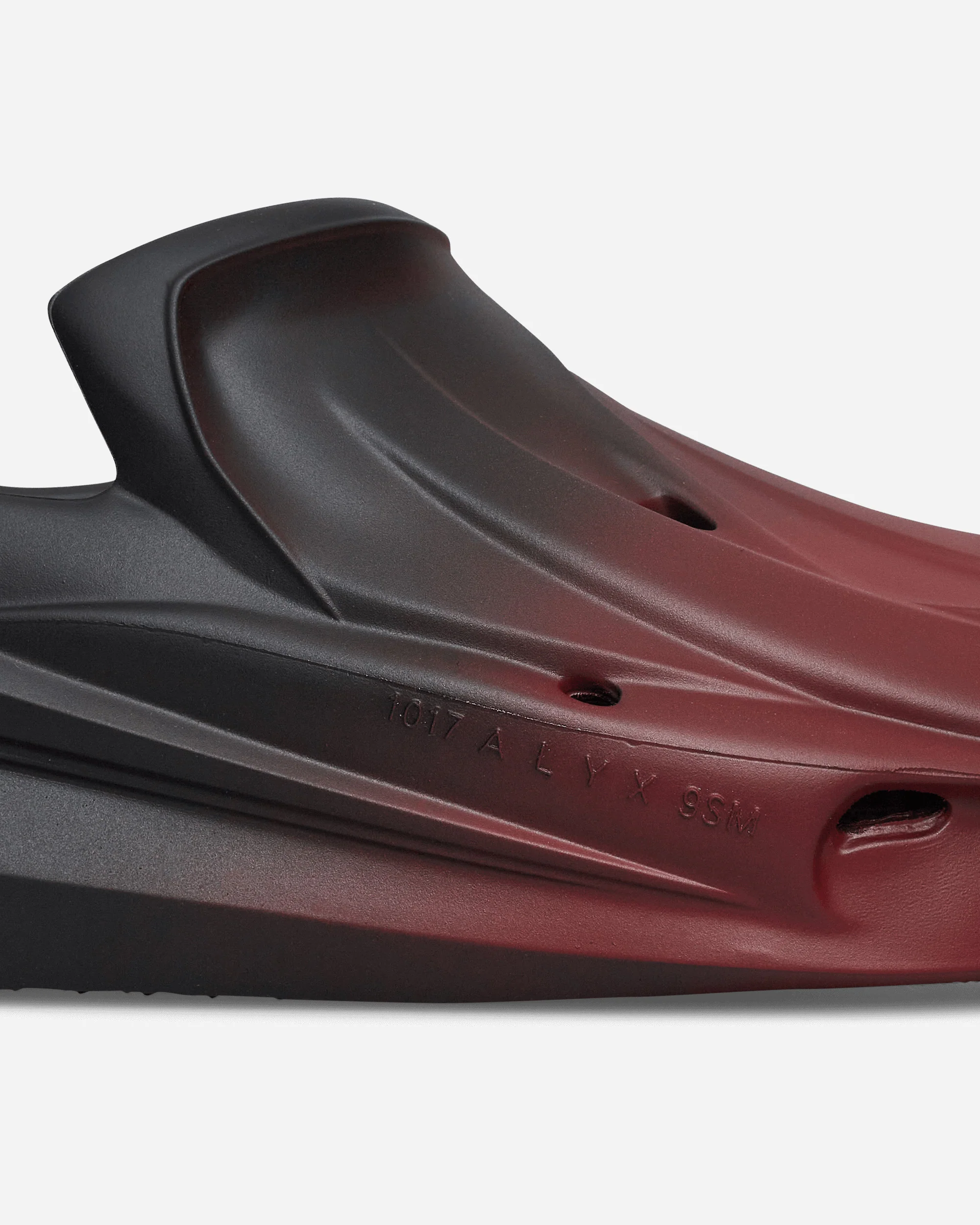 Exclusive Mono Slip On Red - Image 5