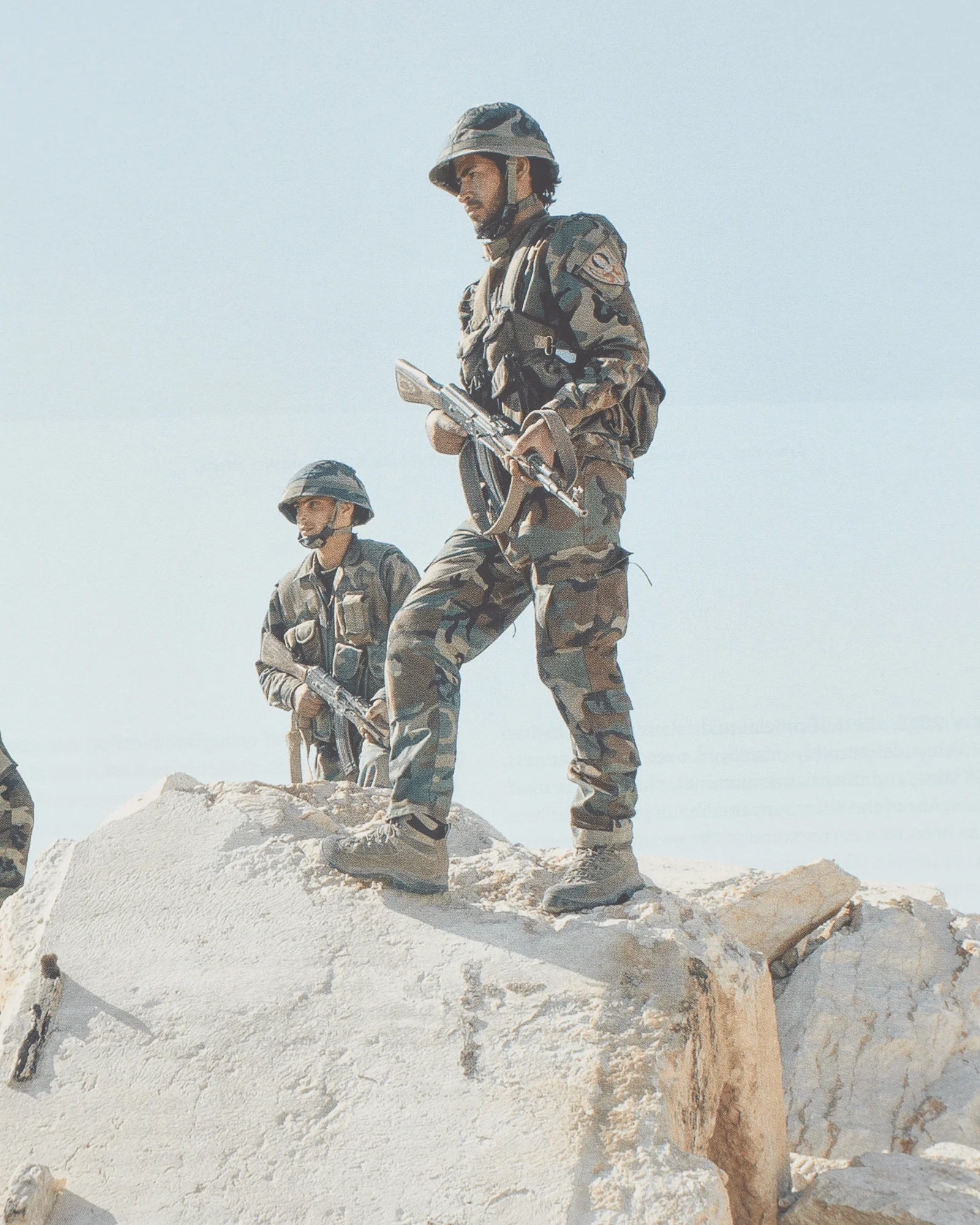 Issue 9 Multicolor - Image 7